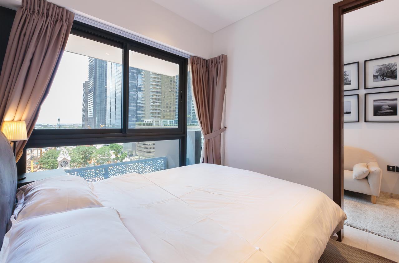 Căn hộ Marina Bay Area Balcony *